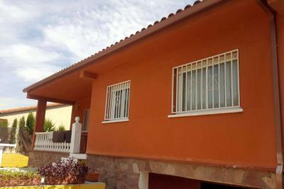 Villa udlejes med forkøbsret i El Casar